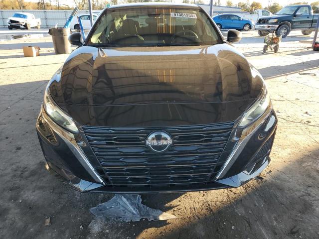 Nissan Altima S Image 10