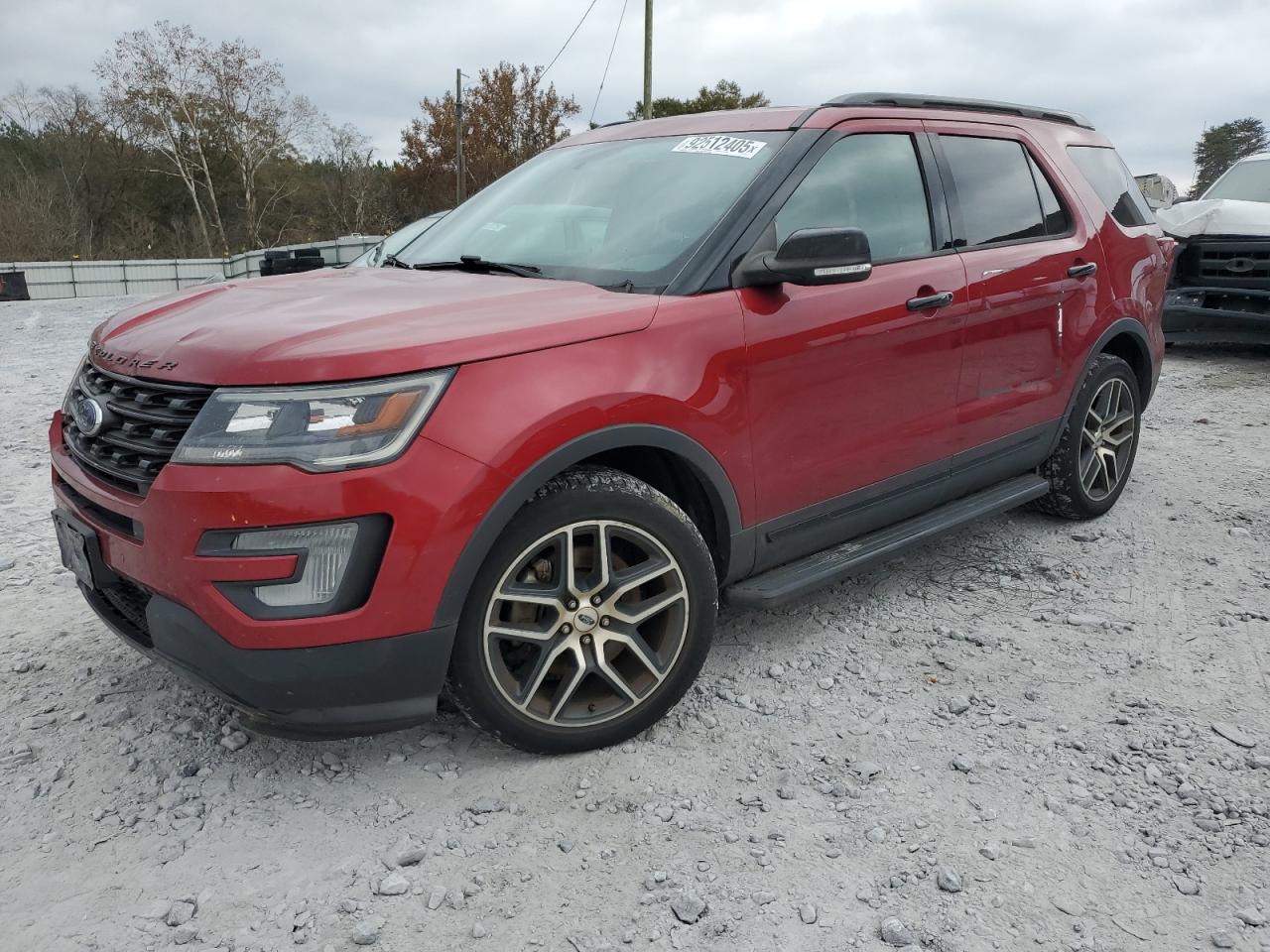 Ford Explorer Sport Image 1