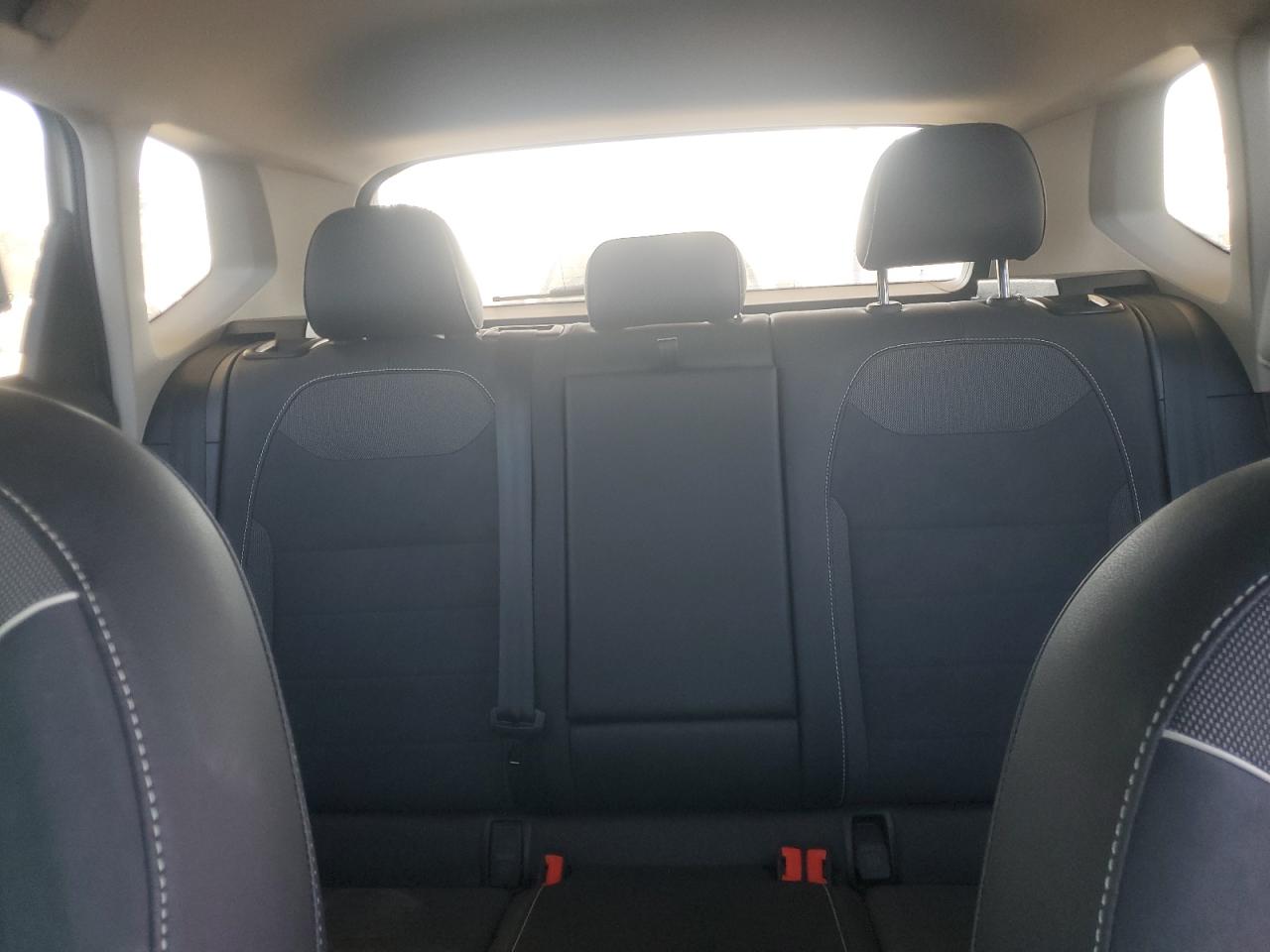 Volkswagen Taos Se Image 12