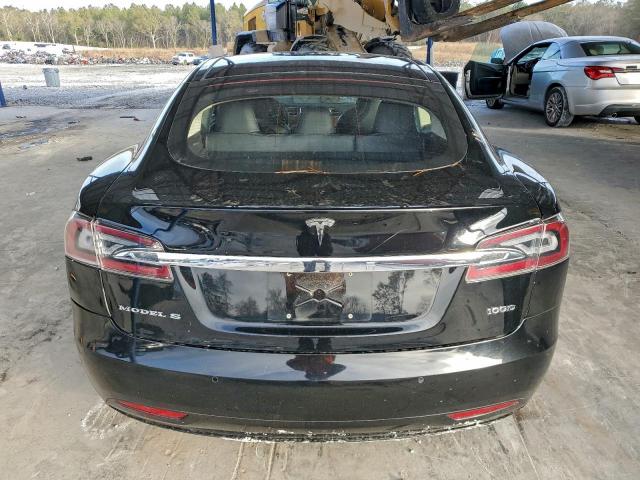 Tesla Model S Image 4