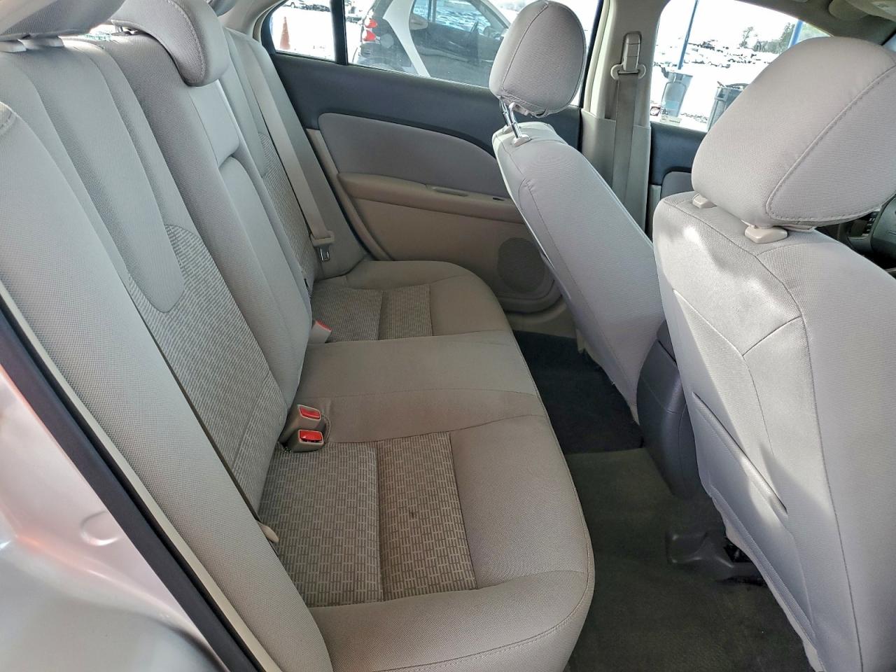 Ford Fusion Se Image 8