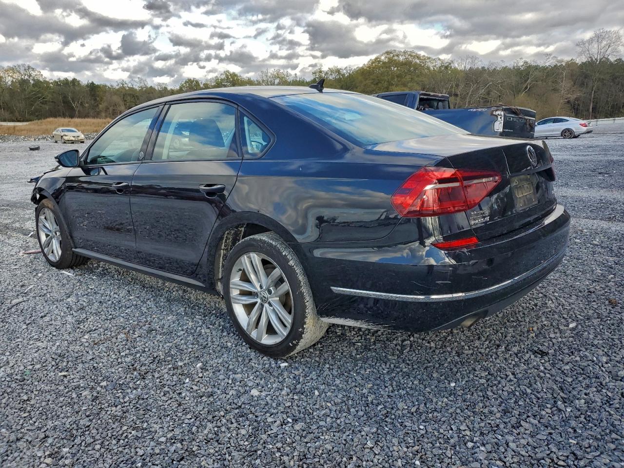 Volkswagen Passat Wolfsburg Image 9