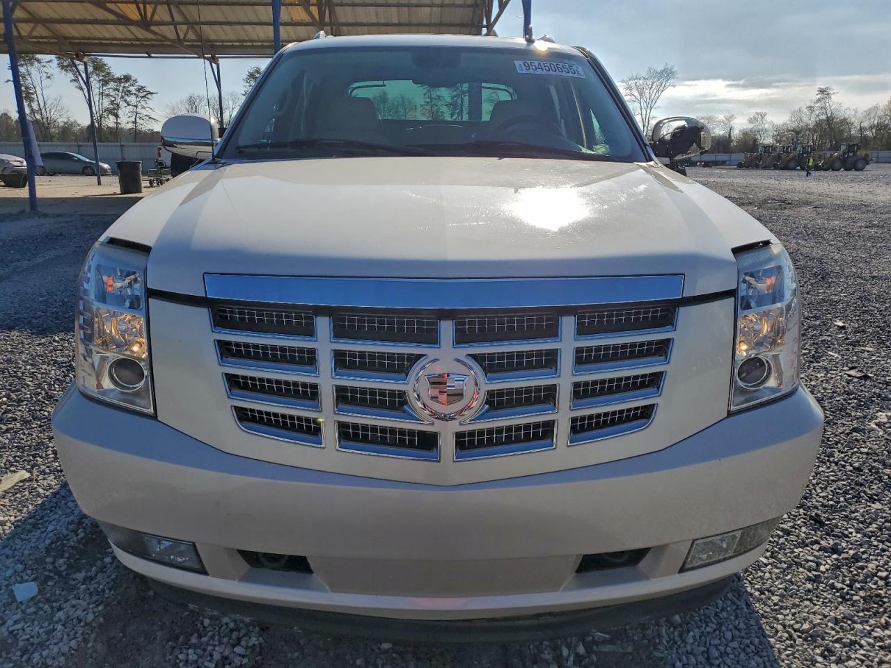 Cadillac Escalade Ext Image 11
