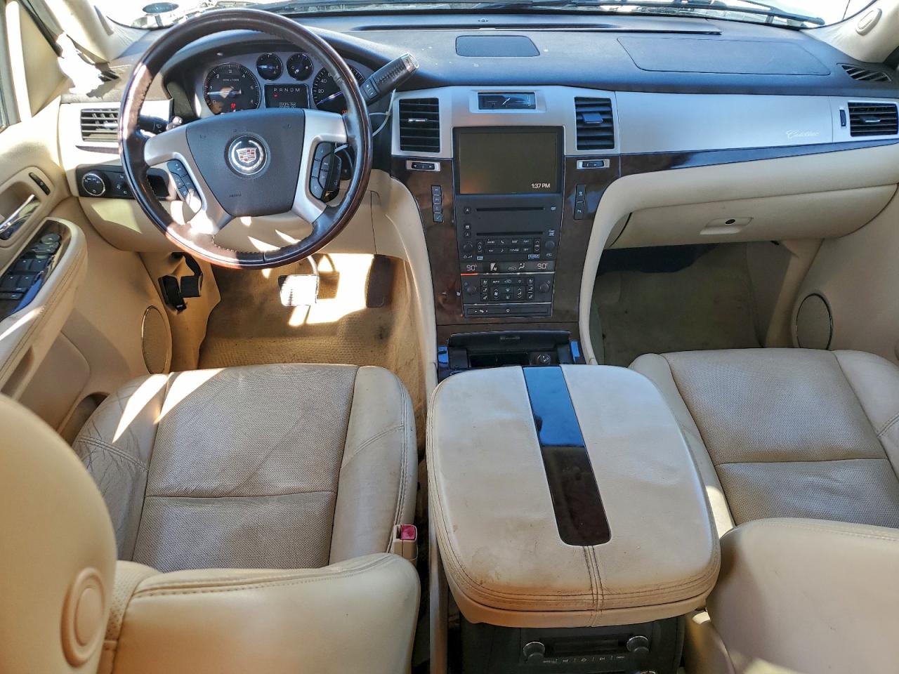 Cadillac Escalade Ext Image 9