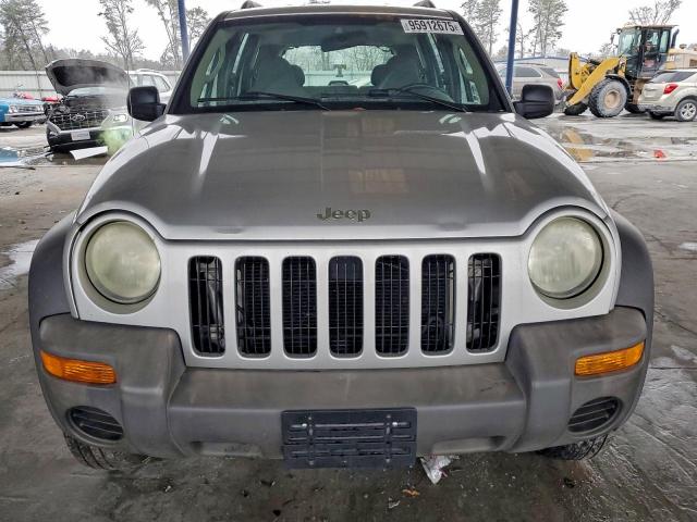 Jeep Liberty Sport Image 9