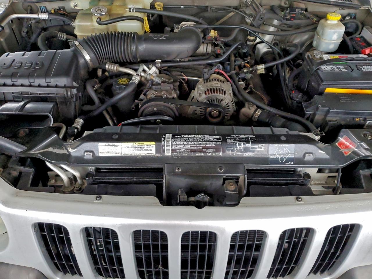 Jeep Liberty Sport Image 12