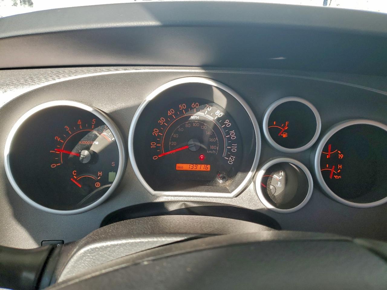 Toyota Sequoia Sr5 Image 9