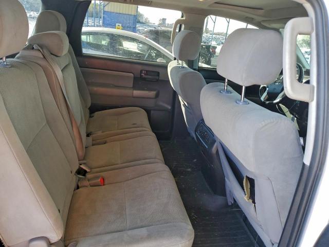 Toyota Sequoia Sr5 Image 6