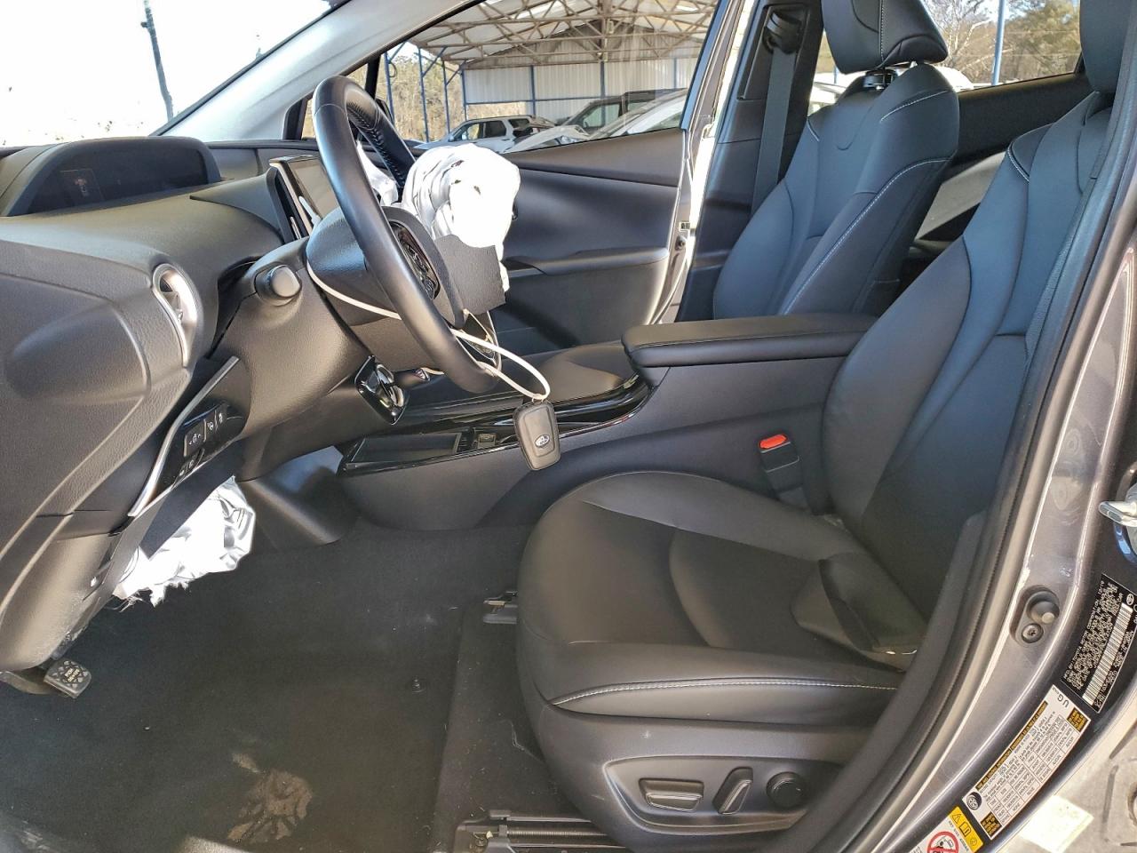 Toyota Prius Le Image 9