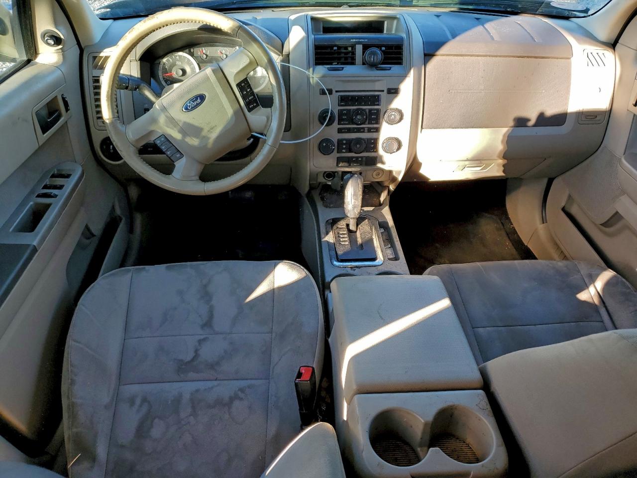 Ford Escape Xlt Image 8