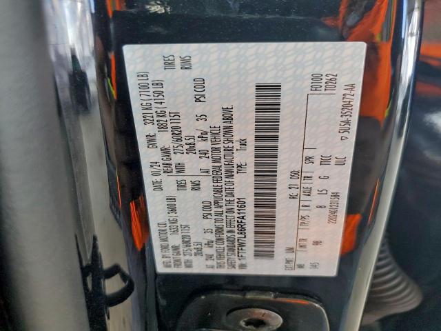 Ford F-150 Platinum Image 2