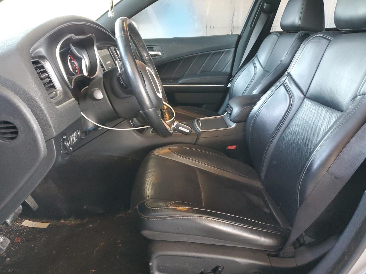 Dodge Charger R/t Image 9