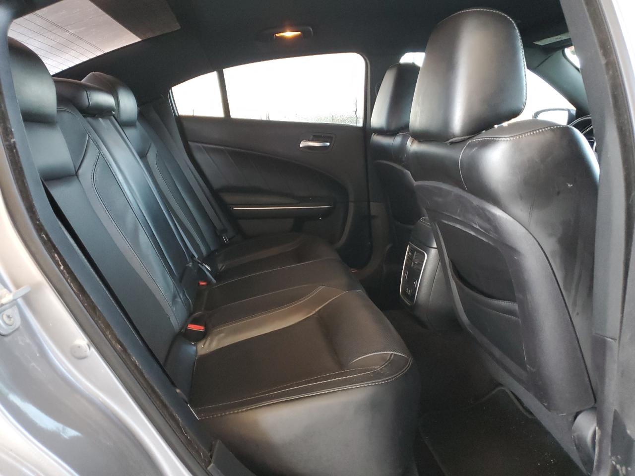 Dodge Charger R/t Image 5