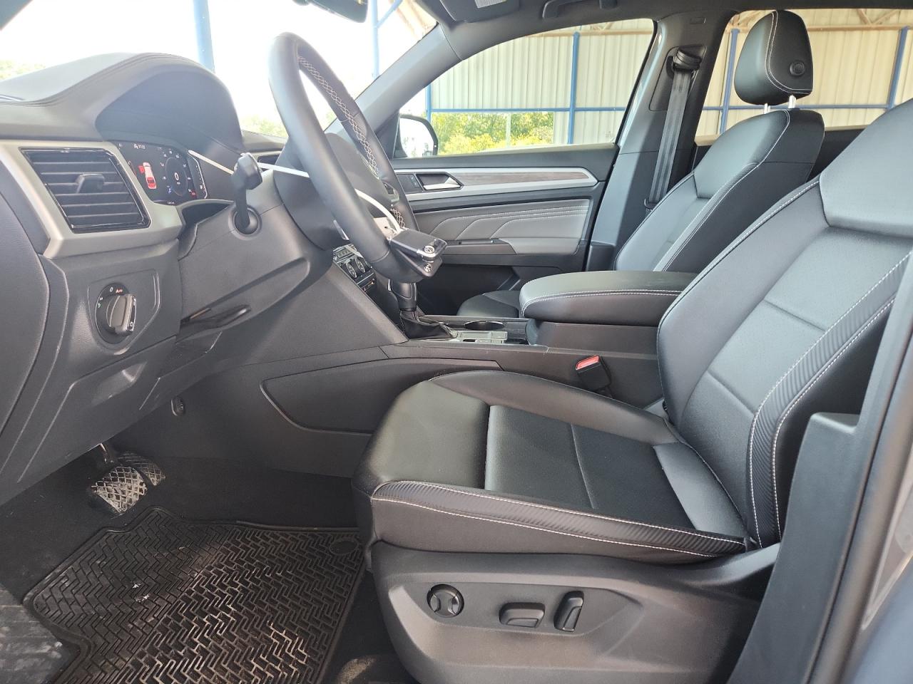 Volkswagen Atlas Se Image 2