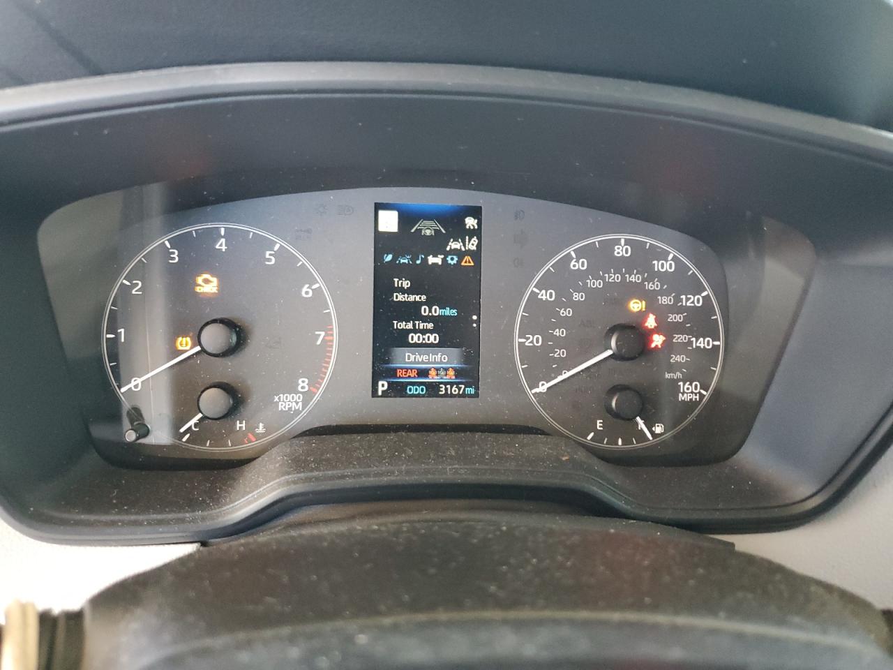 Toyota Corolla L Image 8