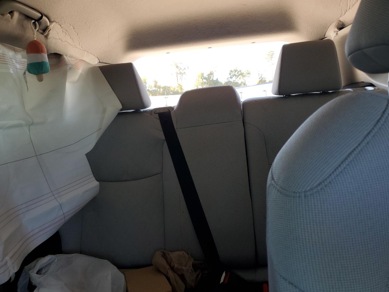 Toyota Corolla L Image 4