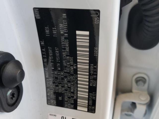 Toyota Corolla L Image 6