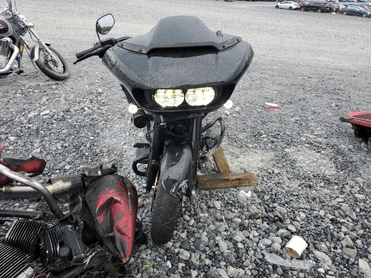 Harley-Davidson Fltrxst Image 7