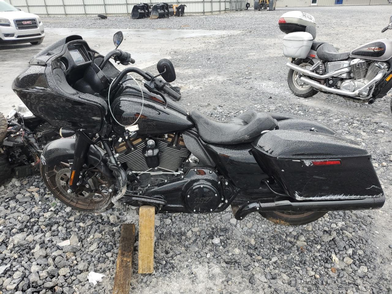 Harley-Davidson Fltrxst Image 8