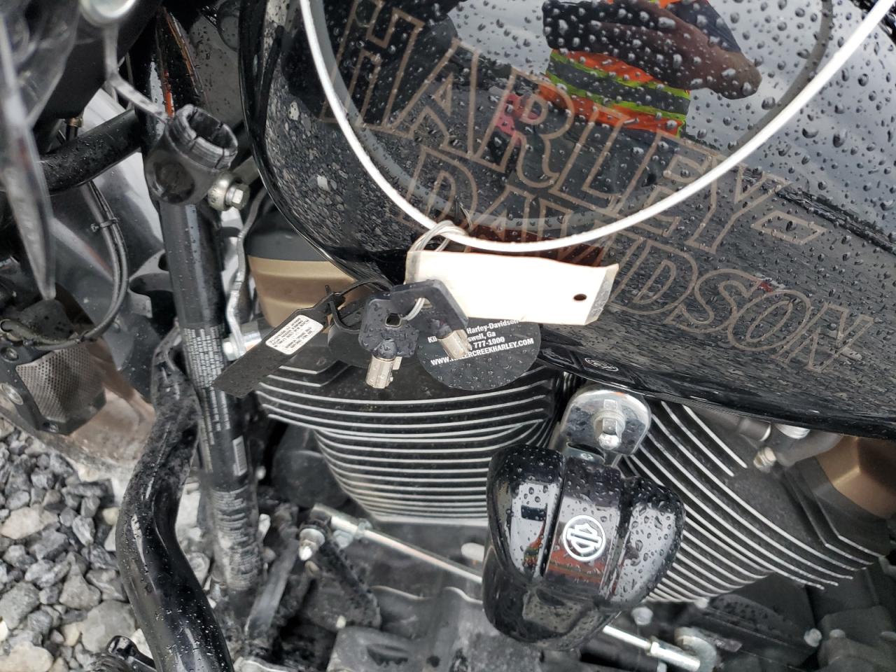 Harley-Davidson Fltrxst Image 5