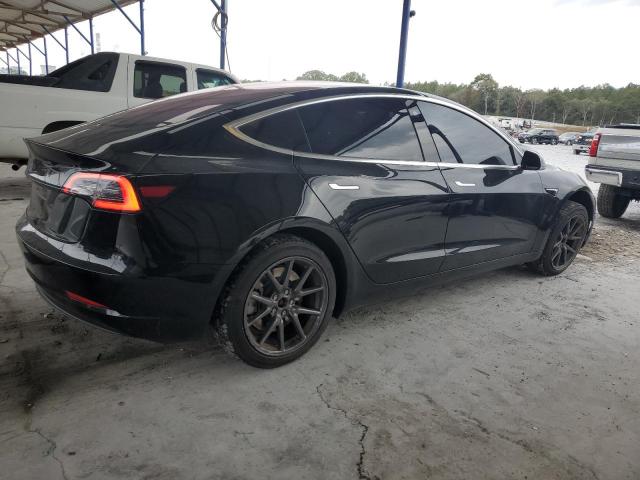 Tesla Model 3 Image 4