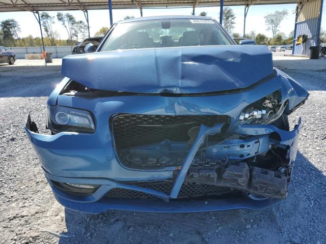 Chrysler 300 Touring L Image 2