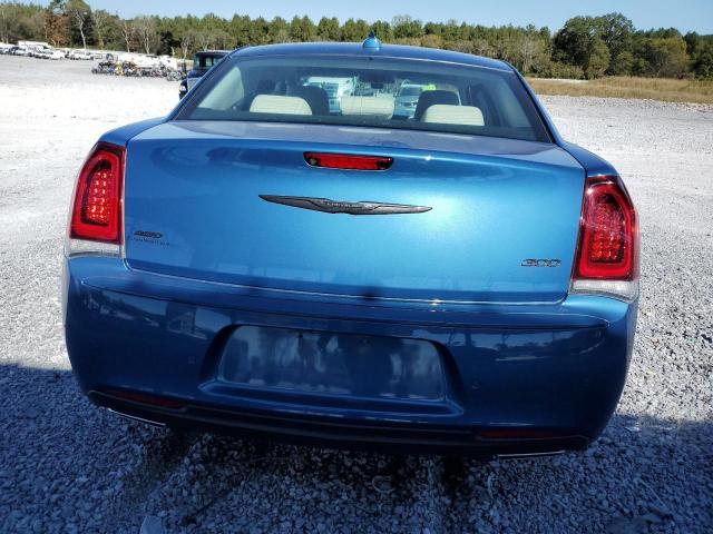 Chrysler 300 Touring L Image 5