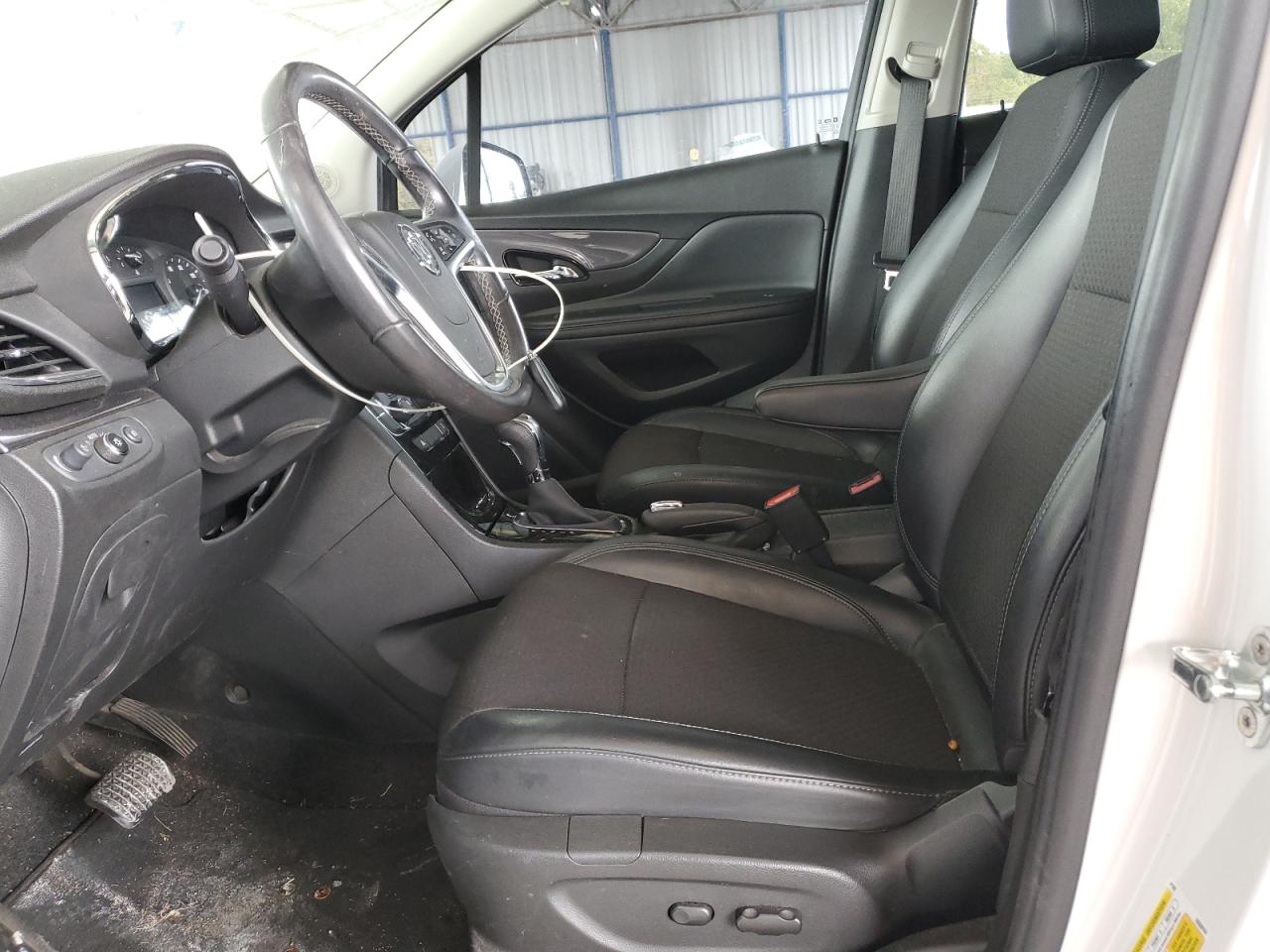 Buick Encore Sport Touring Image 8