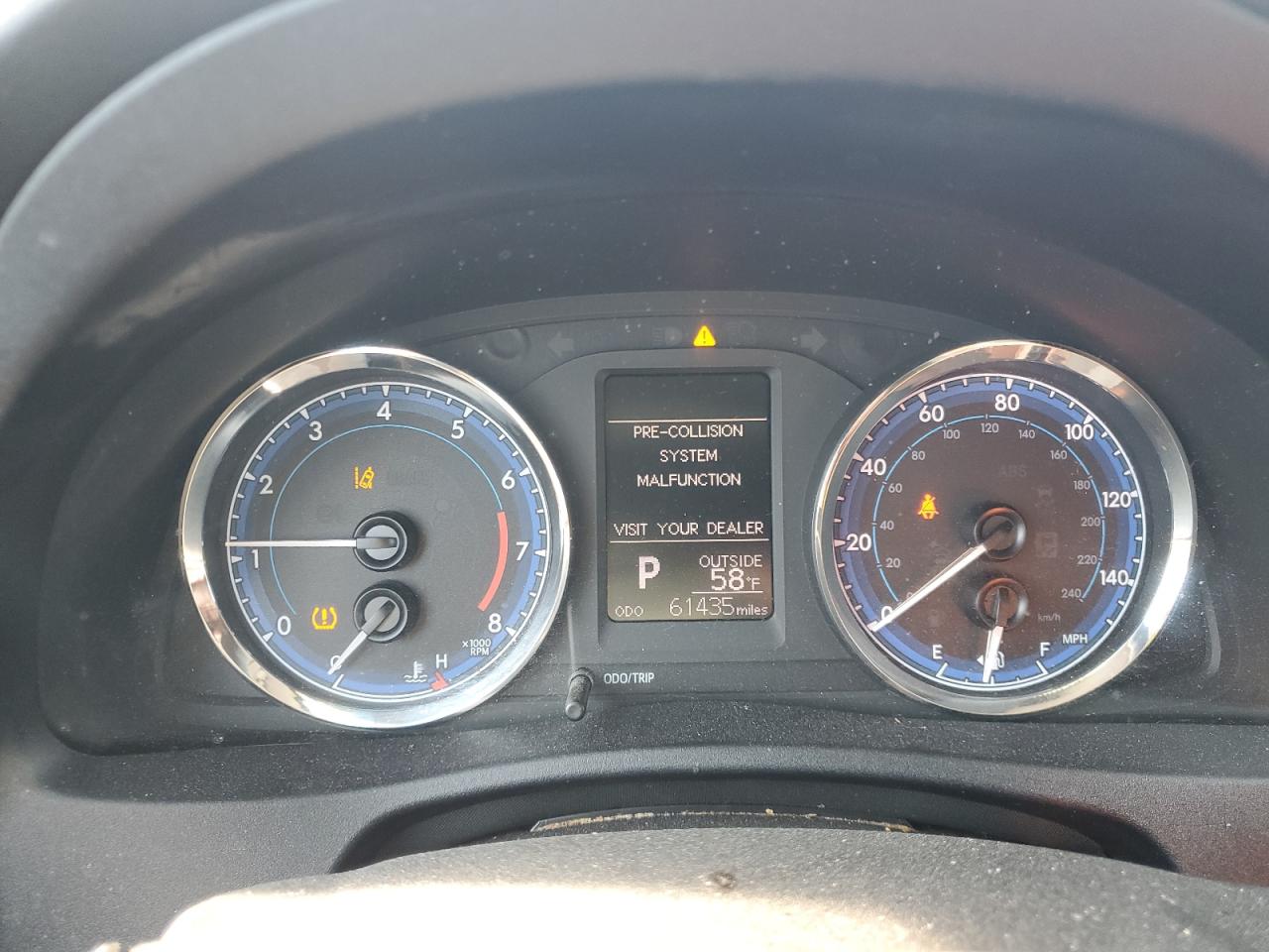 Toyota Corolla L Image 12