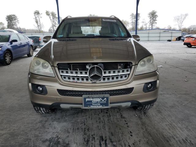 Mercedes-Benz M-Class 350 Image 12