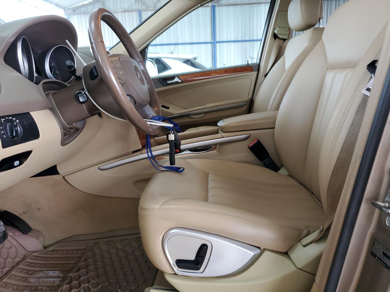 Mercedes-Benz M-Class 350 Image 6