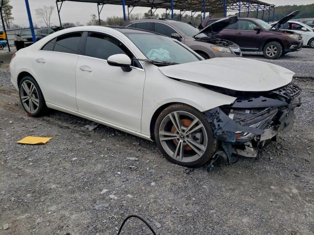 Mercedes-Benz Cla-class 250 Image 10