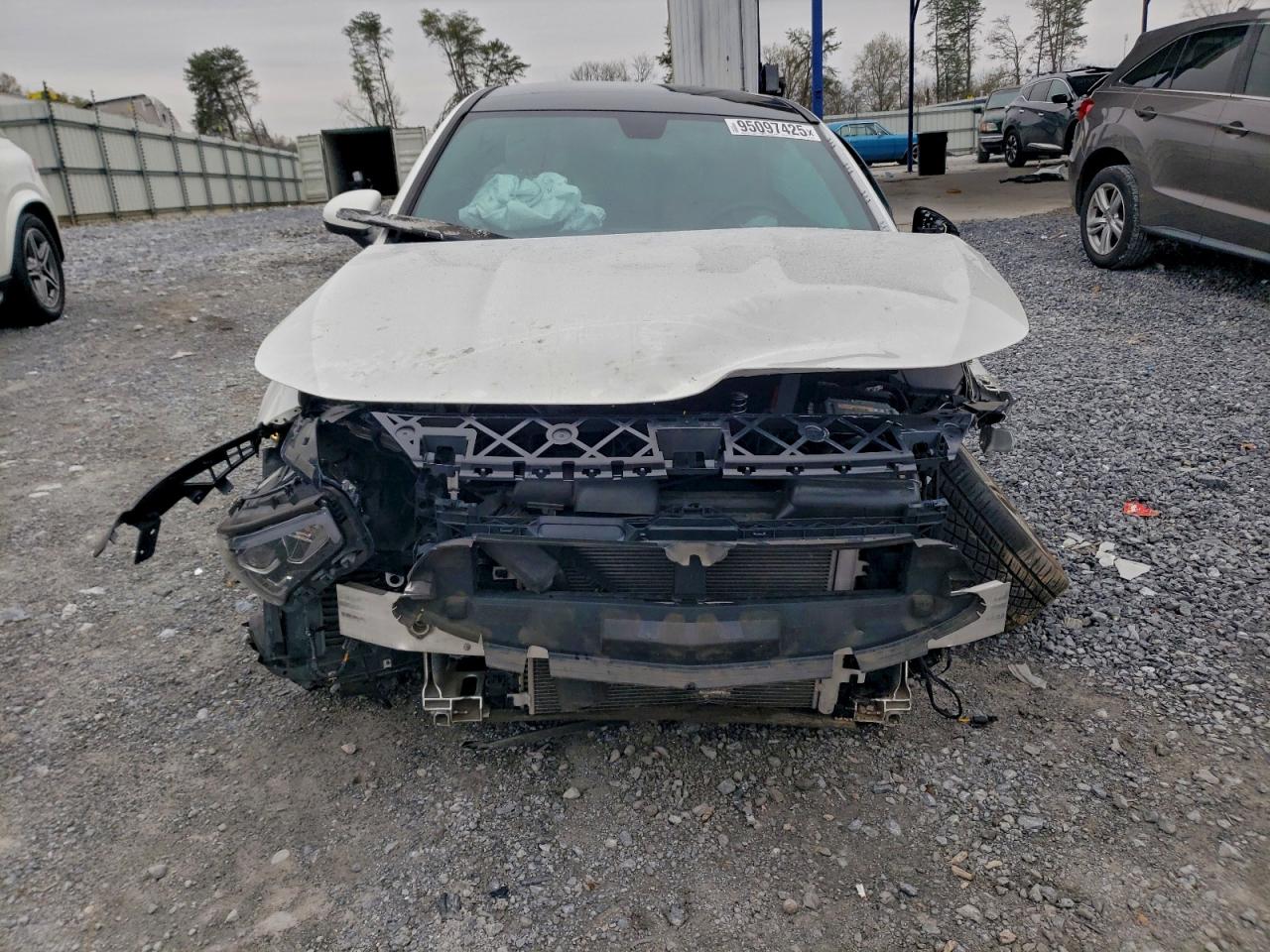 Mercedes-Benz Cla-class 250 Image 5