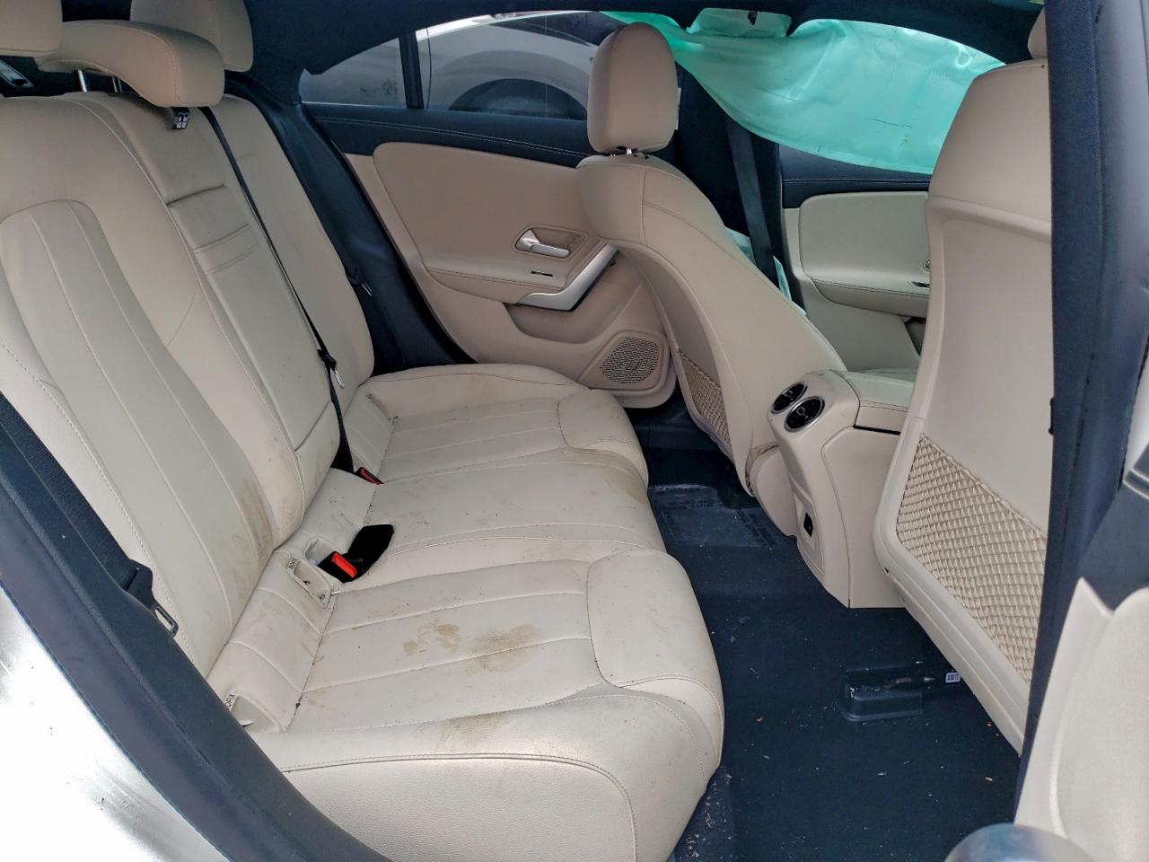 Mercedes-Benz Cla-class 250 Image 9