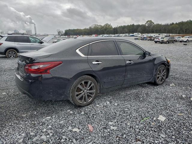 Nissan Altima 2.5 Image 3