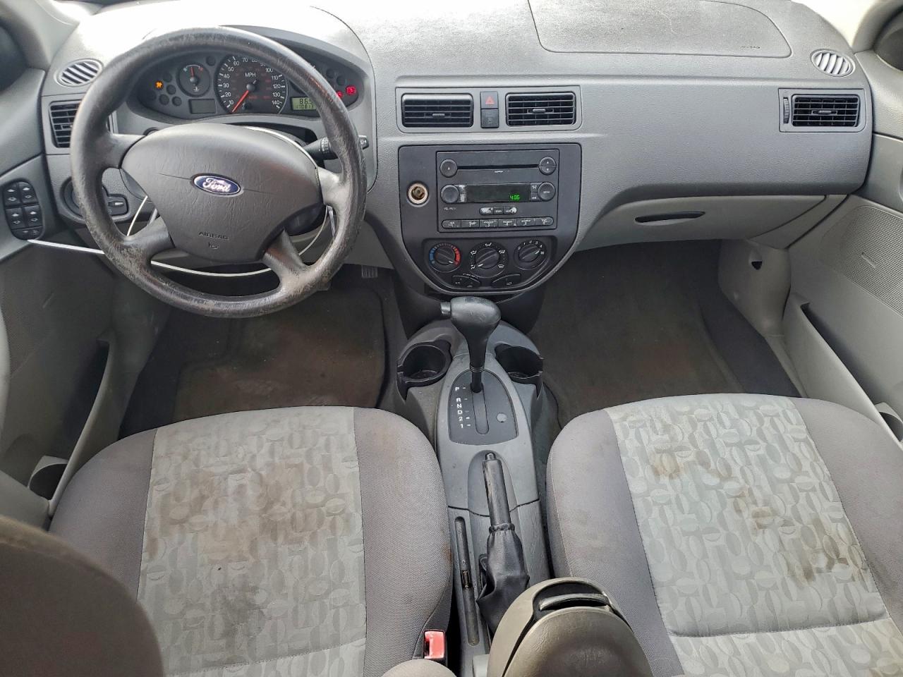 Ford Focus Zx4 Image 5