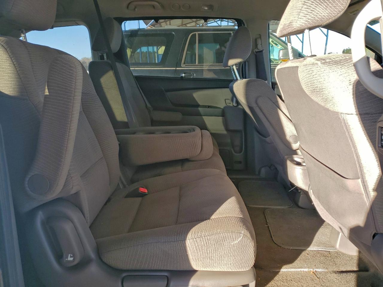 Honda Odyssey Ex Image 13