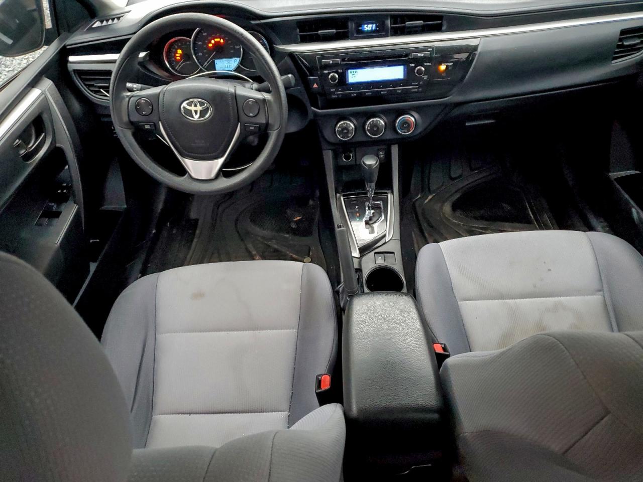 Toyota Corolla L Image 6