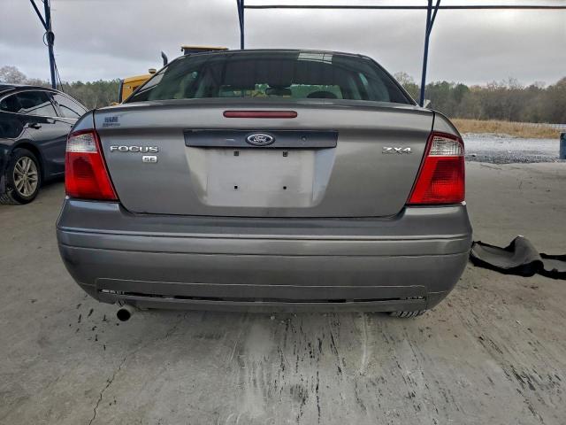 Ford Focus Zx4 Image 4