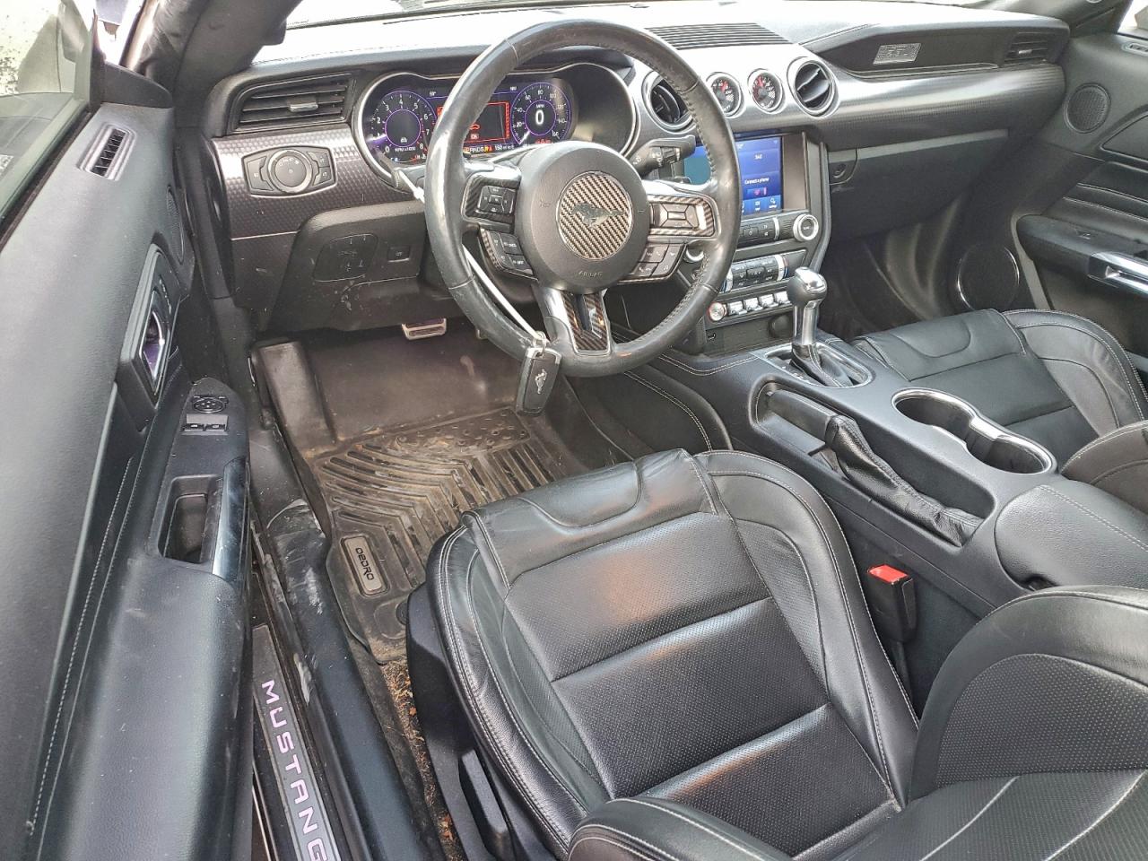 Ford Mustang Image 5