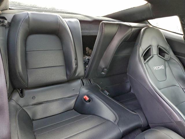 Ford Mustang Image 4