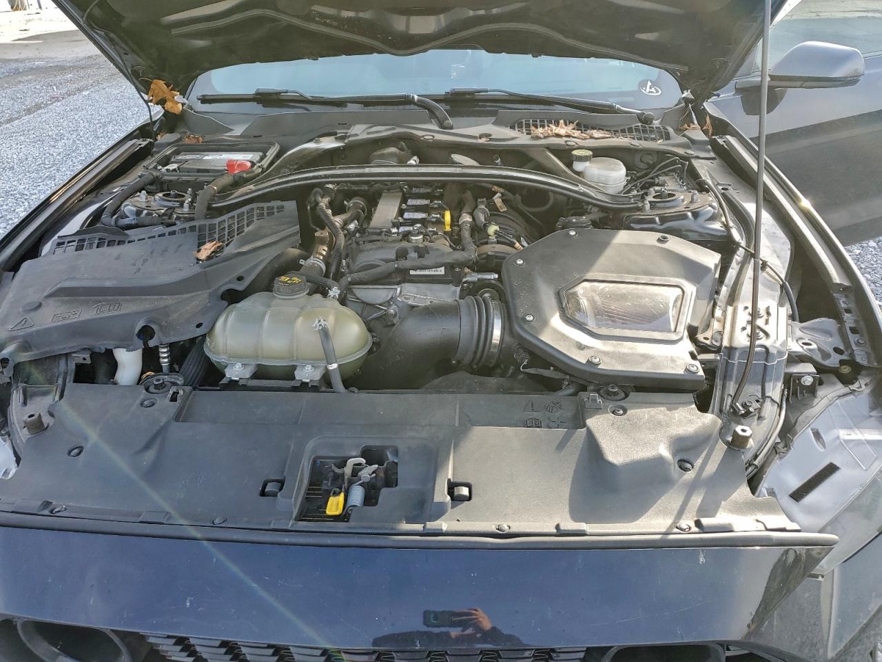 Ford Mustang Image 6