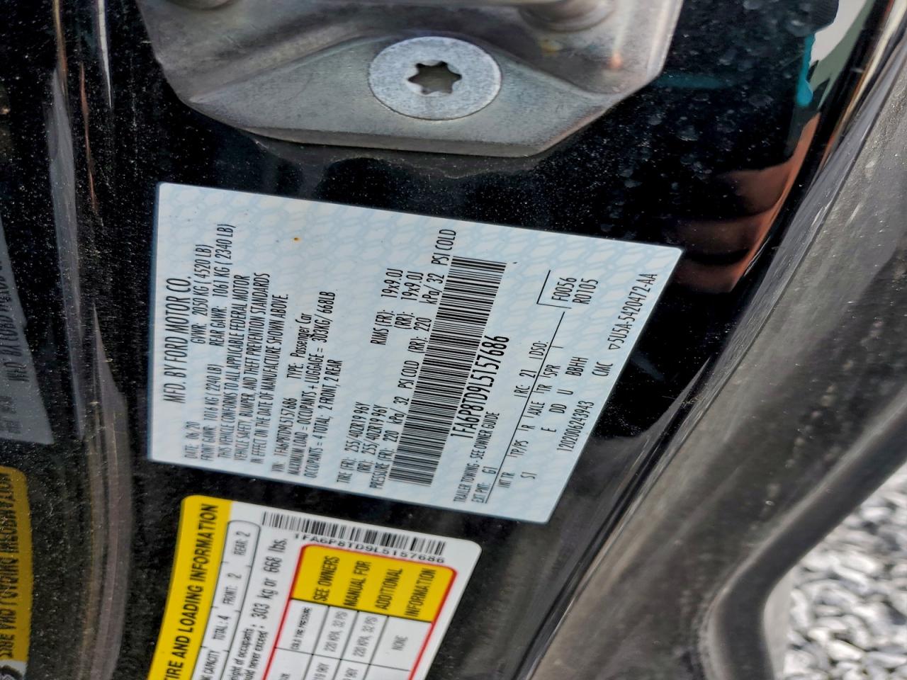 Ford Mustang Image 7