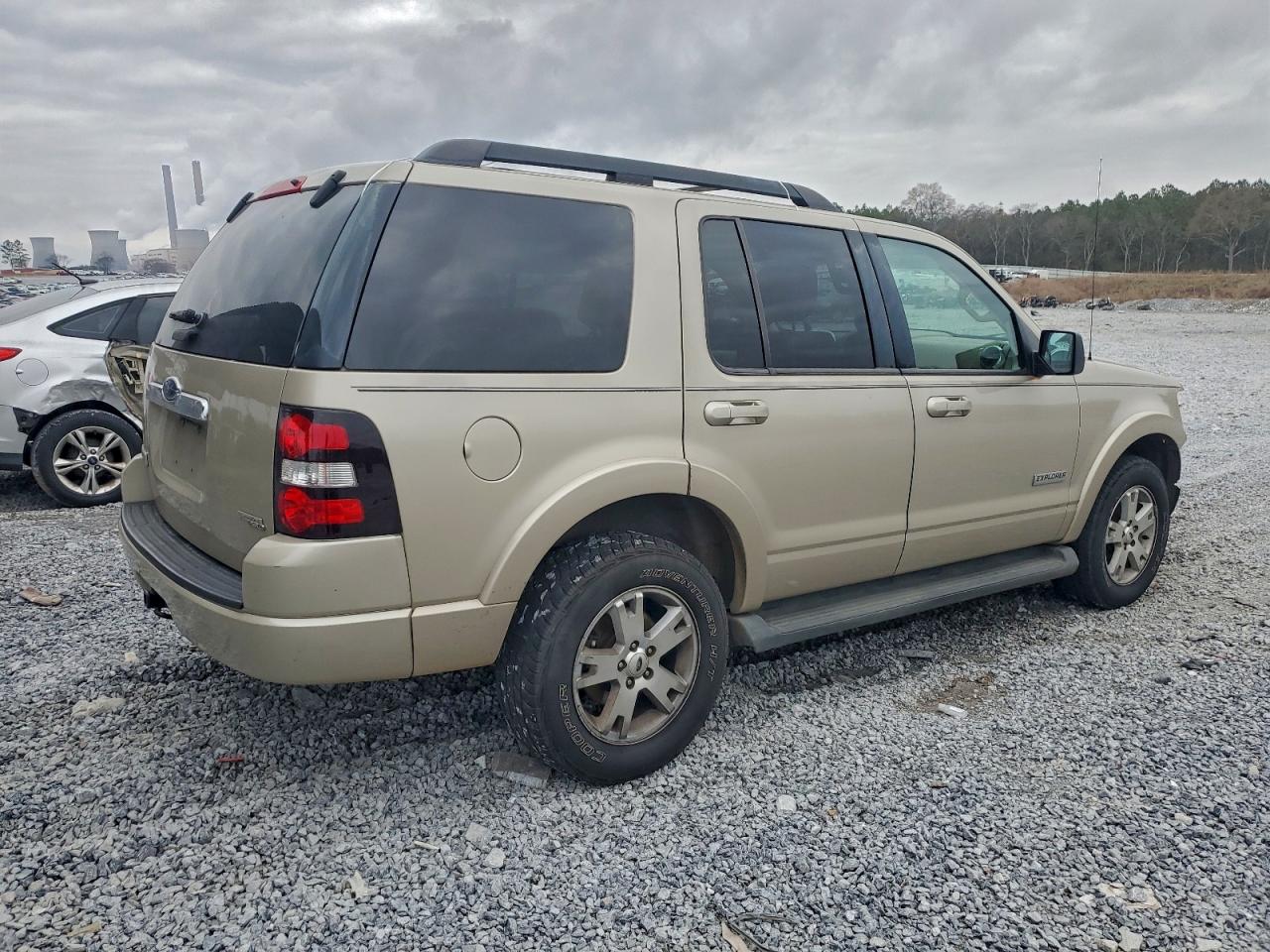 Ford Explorer Xlt Image 4