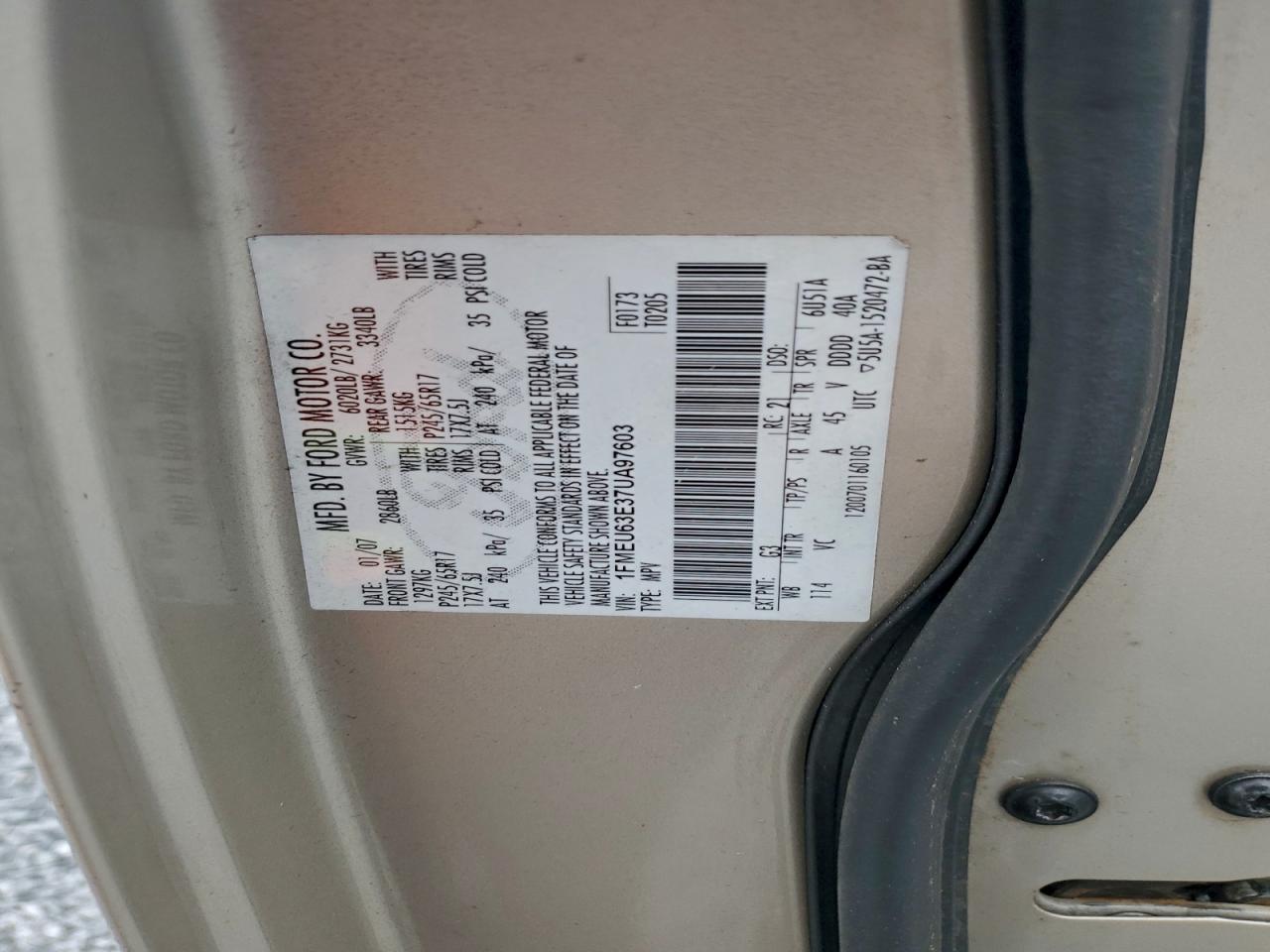 Ford Explorer Xlt Image 11