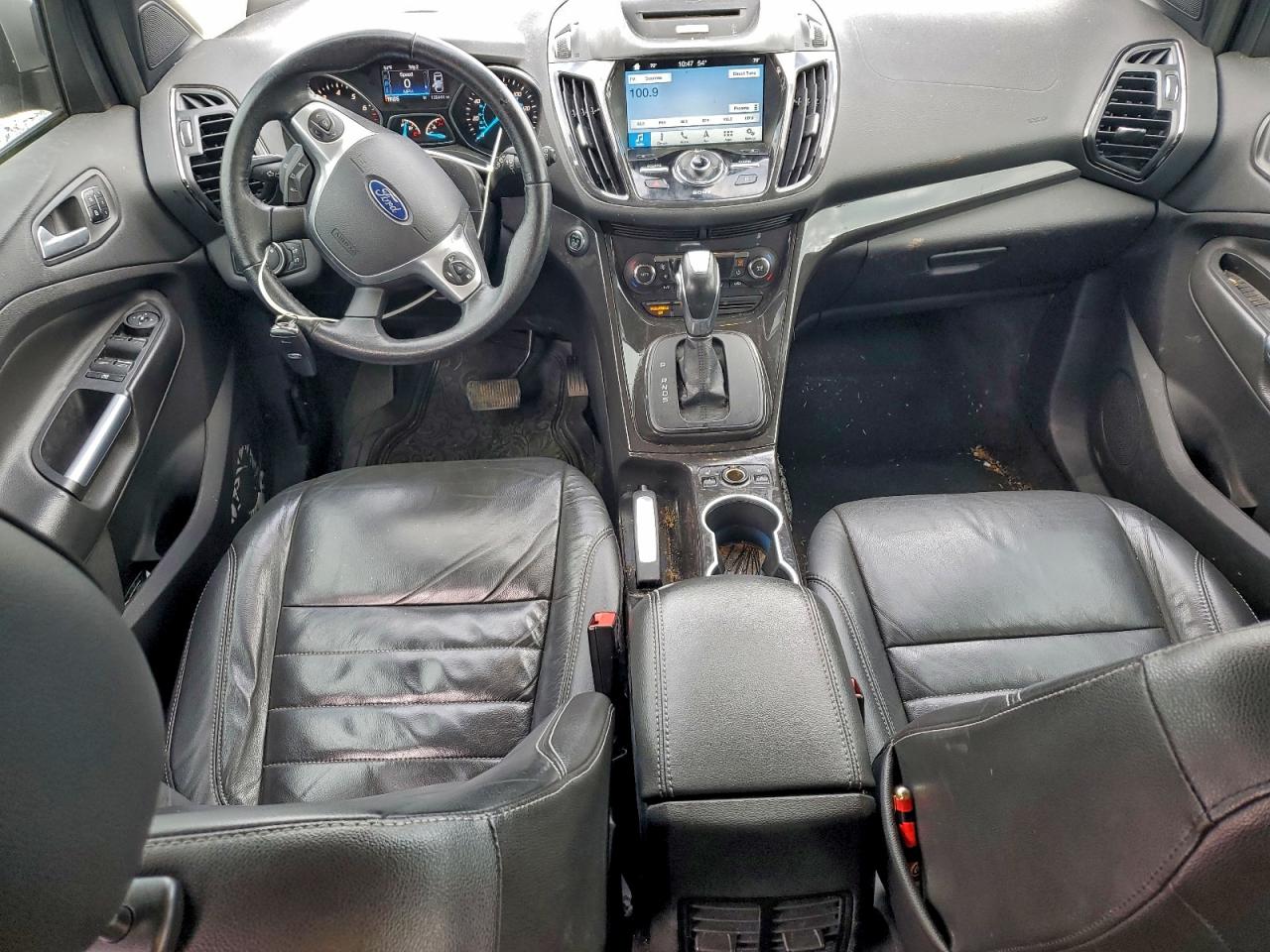 Ford Escape Titanium Image 10