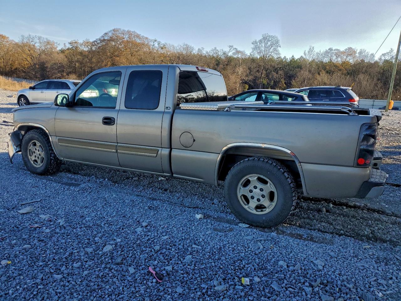 Chevrolet Silverado C1500 Image 12