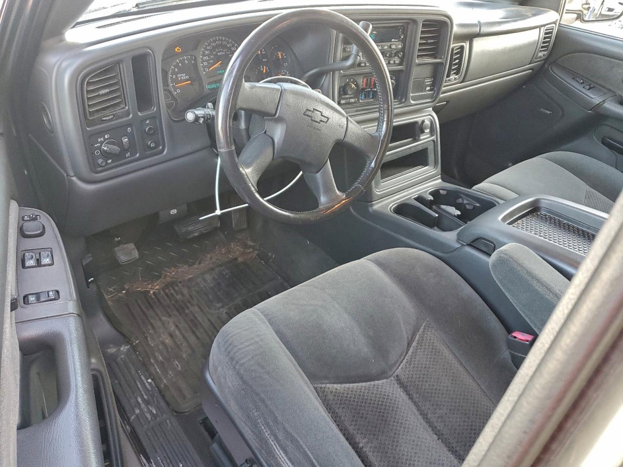 Chevrolet Silverado C1500 Image 5