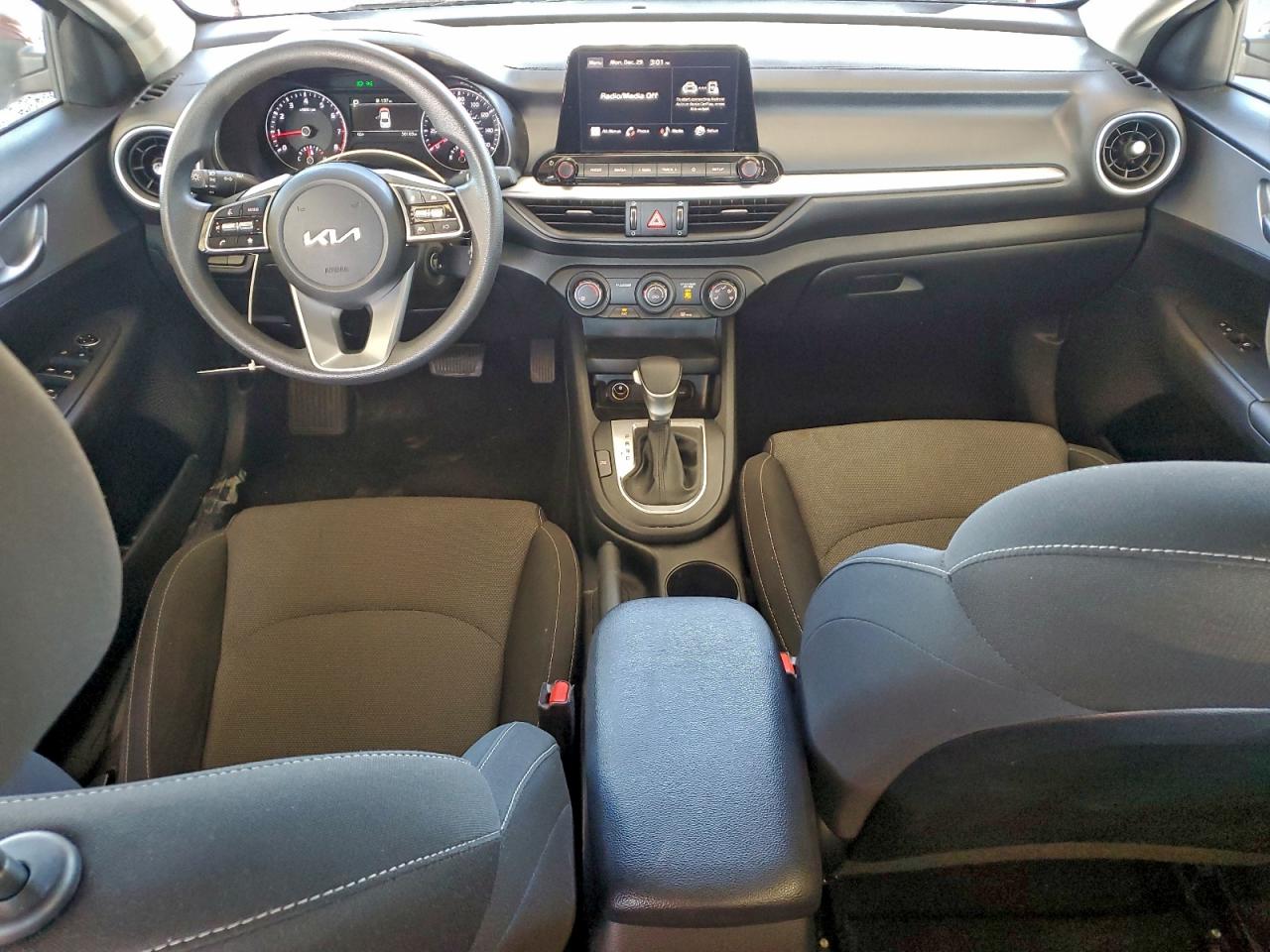 Kia Forte Lx Image 4