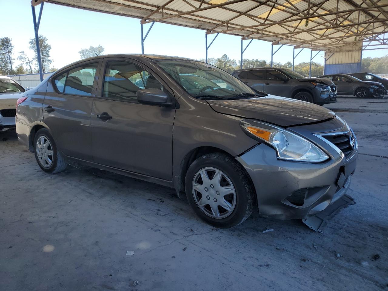 Nissan Versa S Image 6